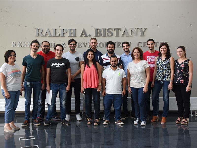 Internship Program Prepares University Students for the Workplace